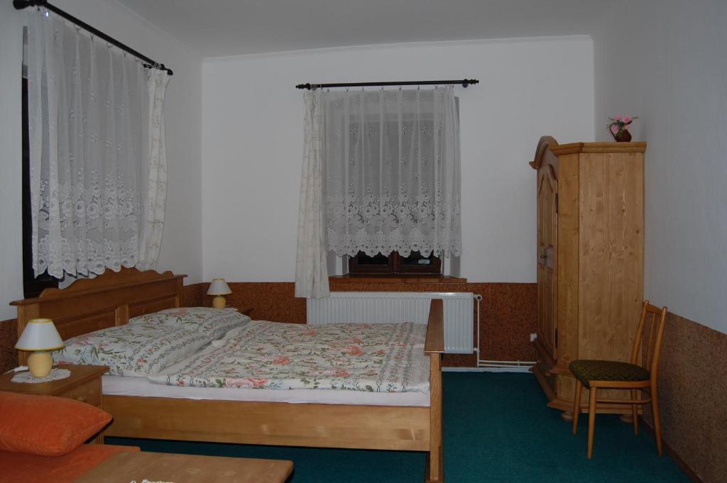 Penzion Selsky Dvur Raspenava Zimmer foto